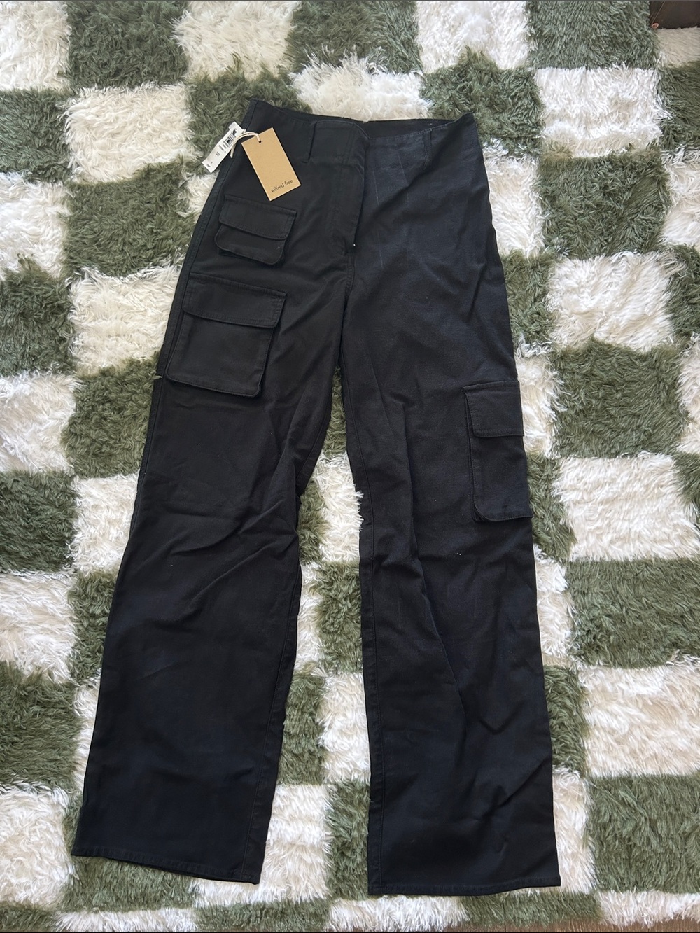 ✨🖤Wilfred Black Cargo Pocket Pants - Picture 2 of 4